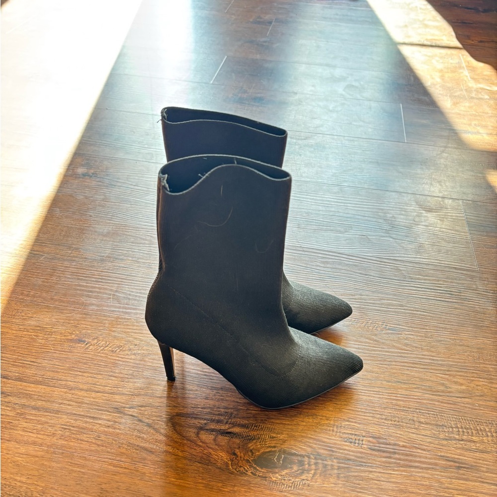 Express Black Heeled Boots with Stiletto Heel